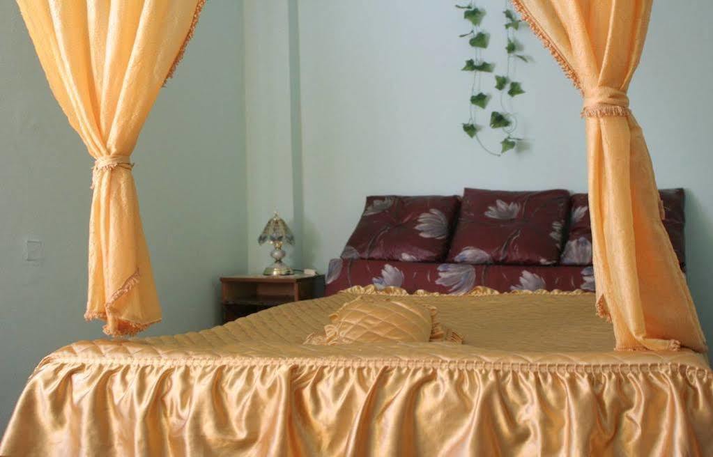 Guest House Edelvais Dve Mogili Extérieur photo